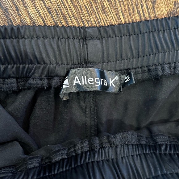 Women’s Elastic Drawstring Waist Satin Joggers Size M - Picture 4 of 7